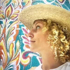 Meet your Posher, Melanie